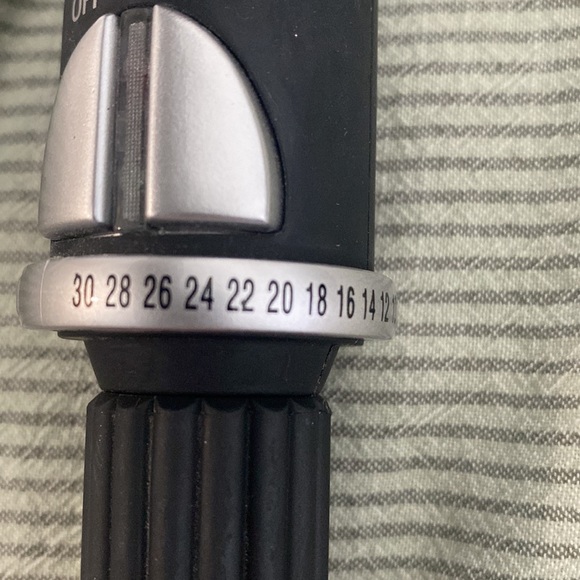 Babyliss curling Iron - Picture 3 of 3